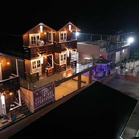 Coastal Bay Inn Alibag Bagian luar foto