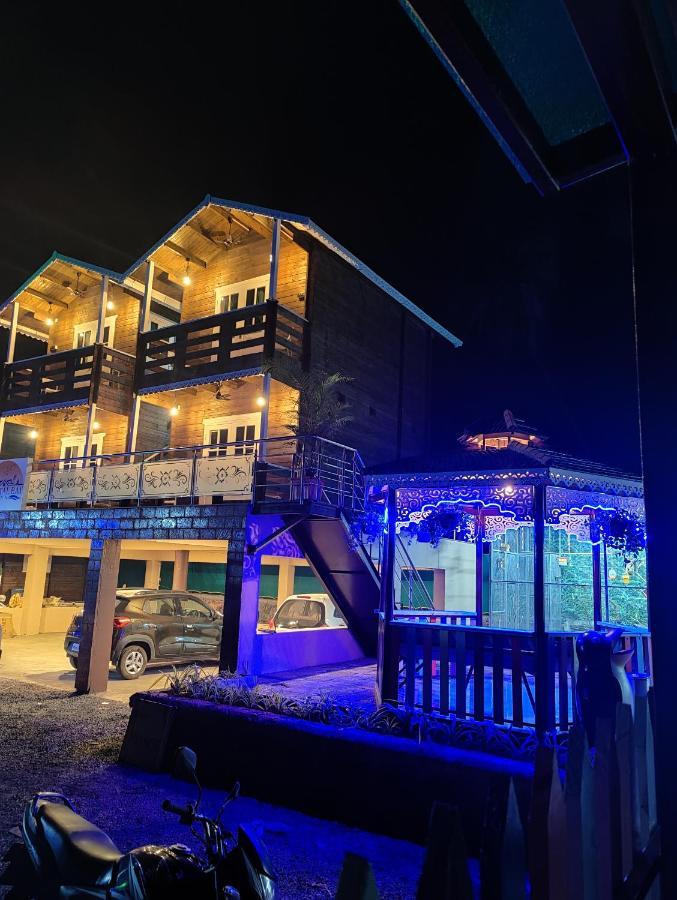 Coastal Bay Inn Alibag Bagian luar foto