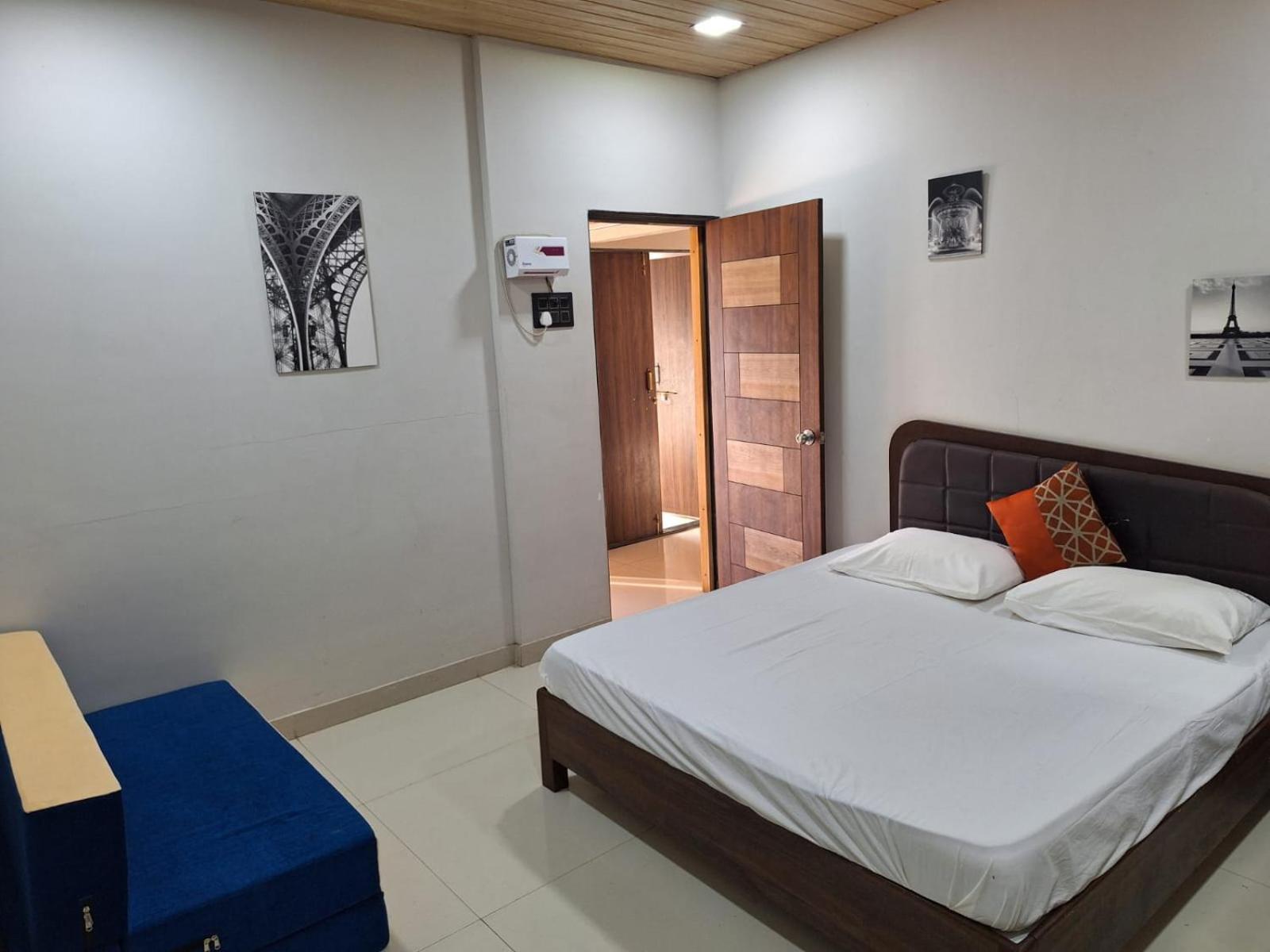 Coastal Bay Inn Alibag Bagian luar foto