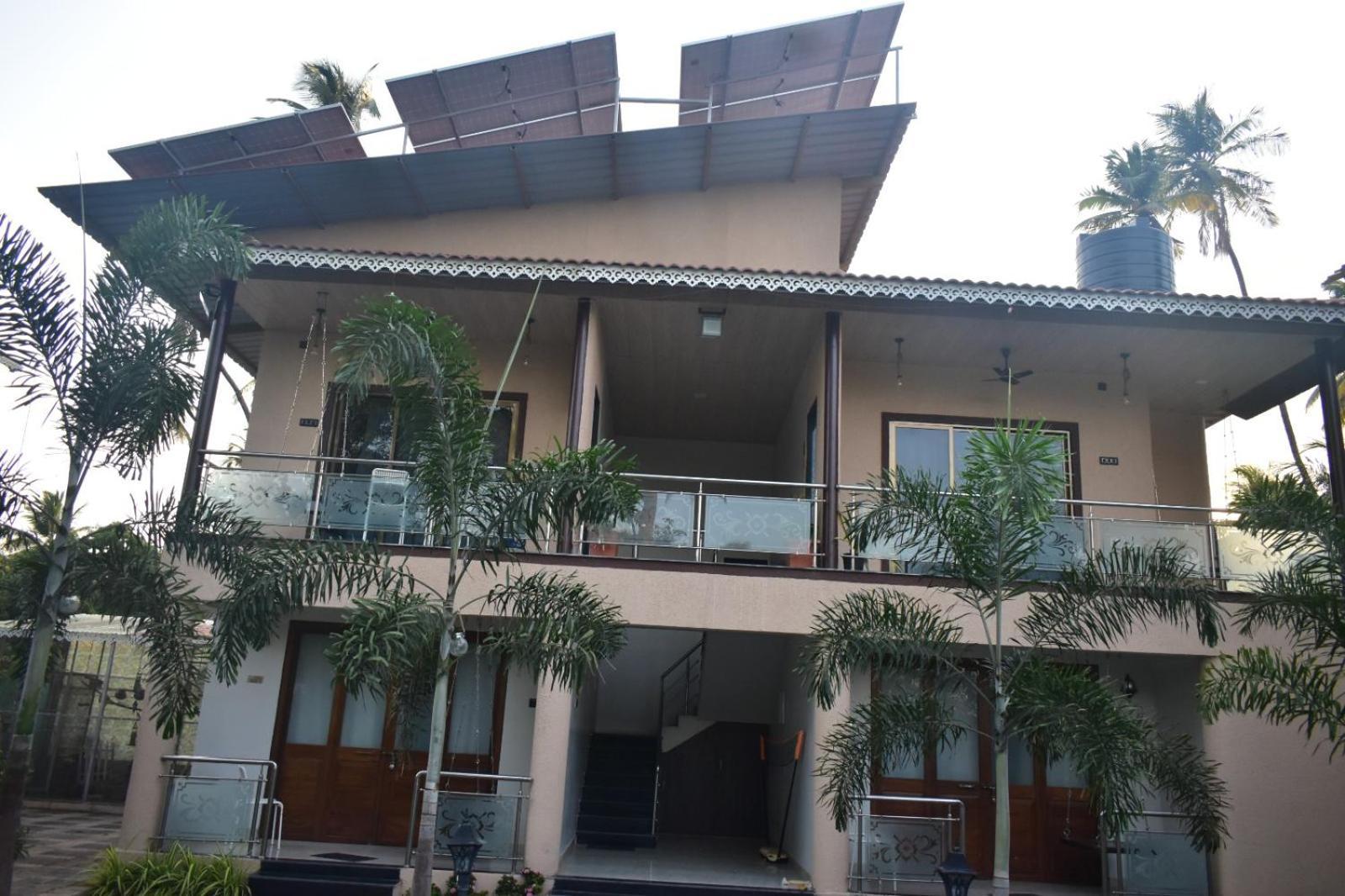 Coastal Bay Inn Alibag Bagian luar foto