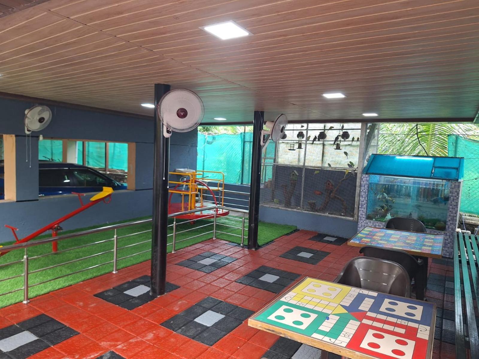 Coastal Bay Inn Alibag Bagian luar foto