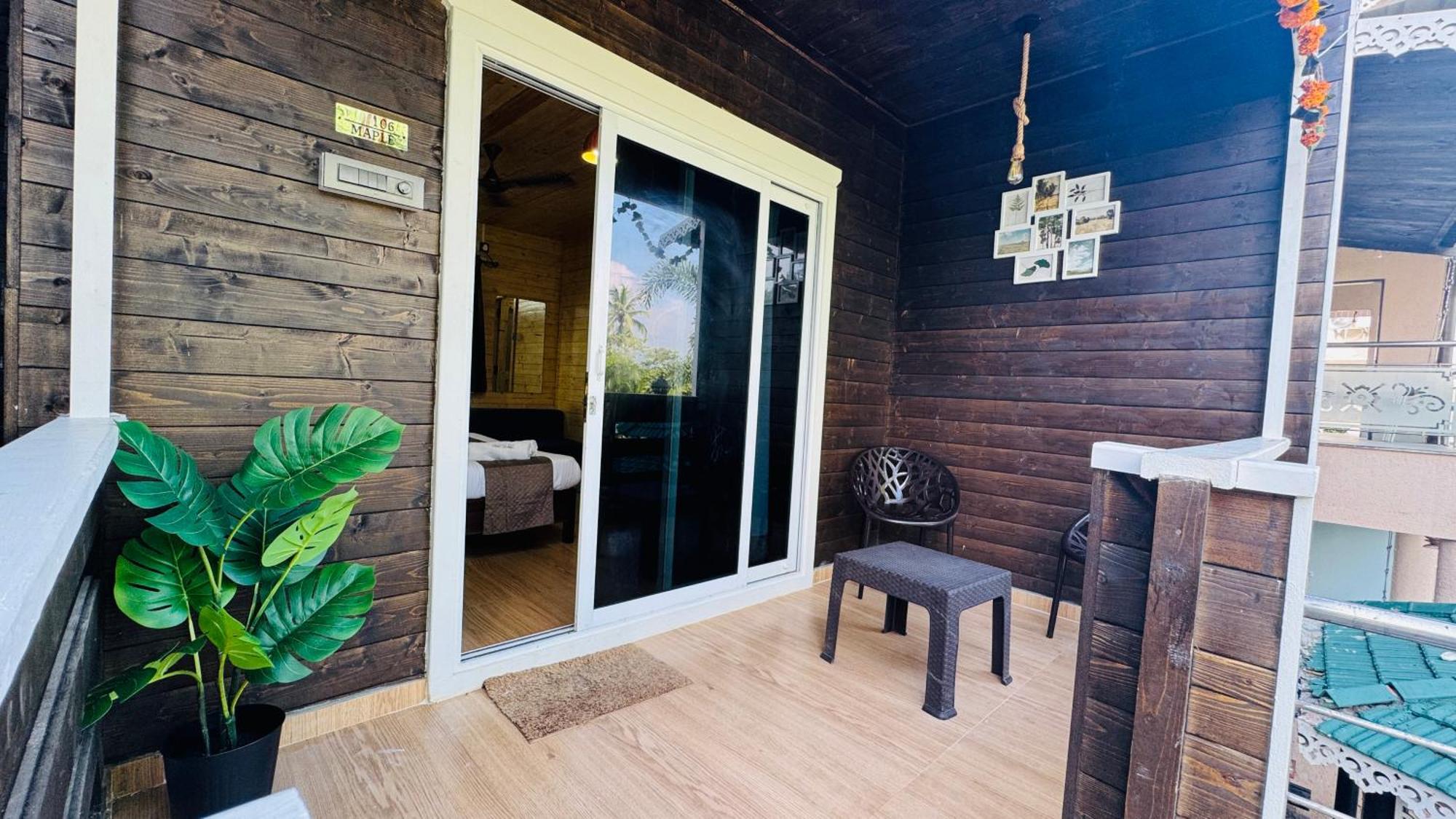 Coastal Bay Inn Alibag Bagian luar foto