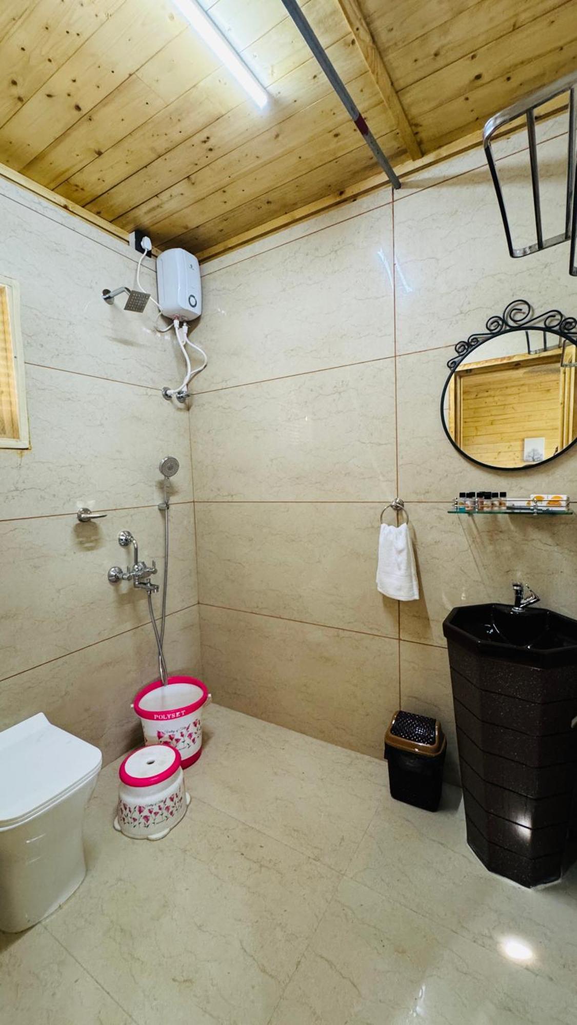 Coastal Bay Inn Alibag Bagian luar foto